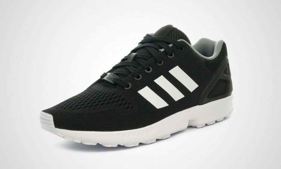 adidas zx flux blanche et noir